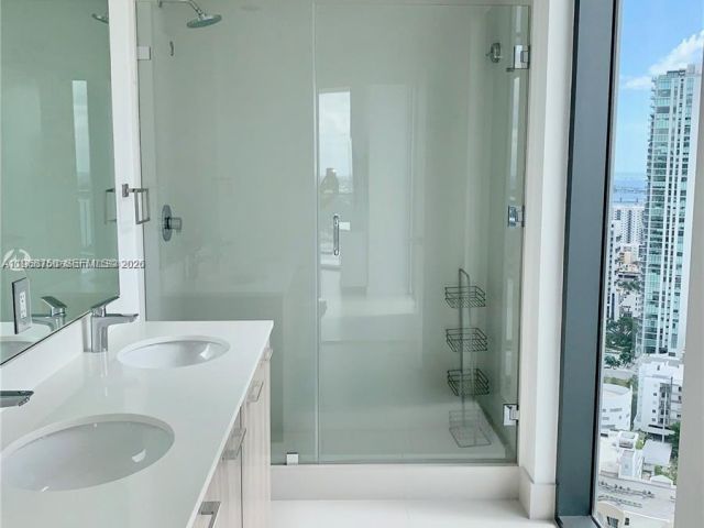 Apartment for rent  Unit #3010 - photo 7525632