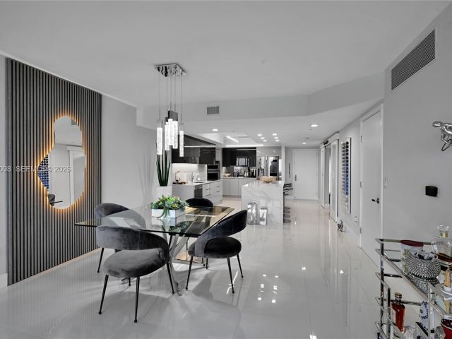 Apartment for rent  Unit #803 - photo 7500443