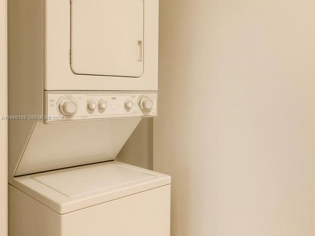 Apartment for rent  Unit #3218 - photo 7519068