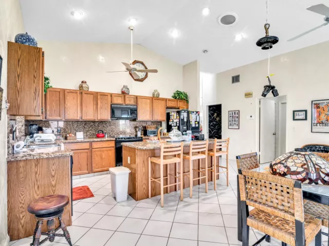 2-bedroom home for sale in Delray Beach - 2660 Riviera Drive - MondialRealty