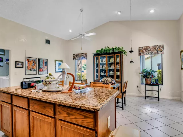 2-bedroom home for sale in Delray Beach - 2660 Riviera Drive - MondialRealty