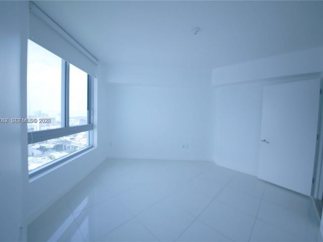 Apartment for rent  Unit #3306 - photo 7489636