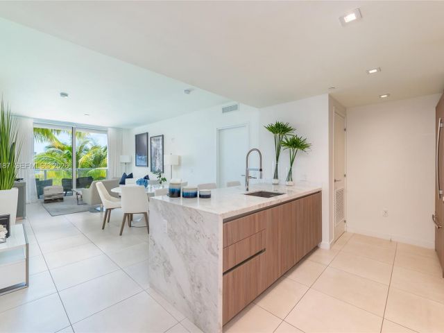 Apartment for sale  Unit #502 - photo 7497288