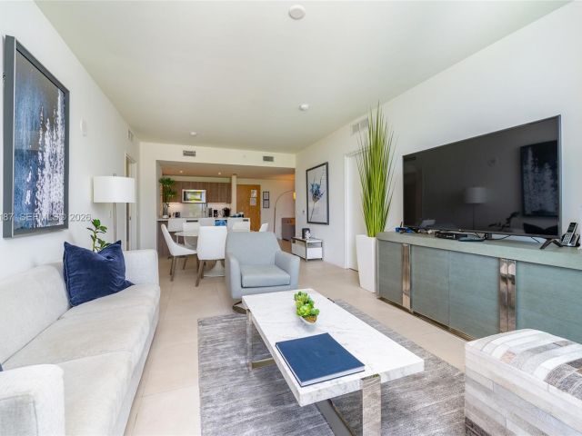 Apartment for sale  Unit #502 - photo 7497299