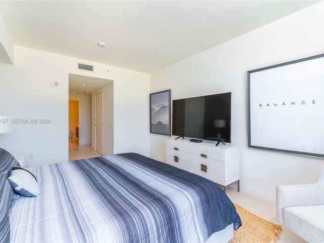 Apartment for sale  Unit #502 - photo 7497308