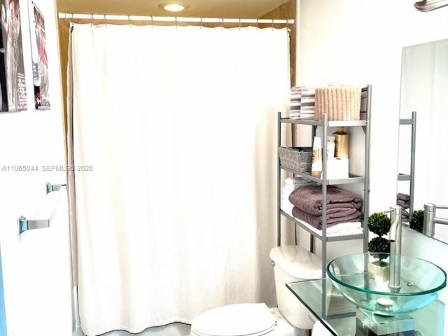 Apartment for rent  Unit #2114 - photo 7489589