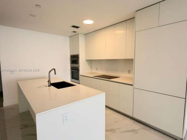 Apartment for rent  Unit #1103 - photo 7489294