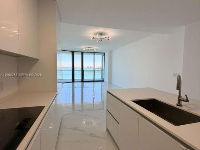 Apartment for rent  Unit #1103 - photo 7489295