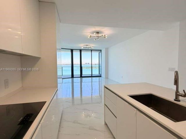 Apartment for rent  Unit #1103 - photo 7489296