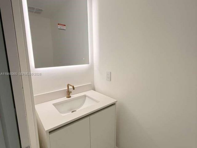 Apartment for rent  Unit #1103 - photo 7489303