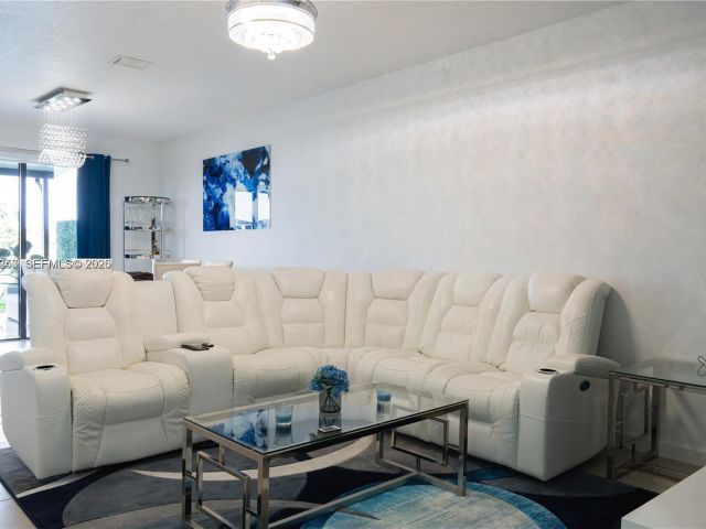 Home for rent at 11611 SW 253 ST 11611 - photo 7492655