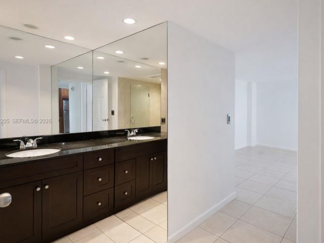 Apartment for rent  Unit #310 - photo 7483955