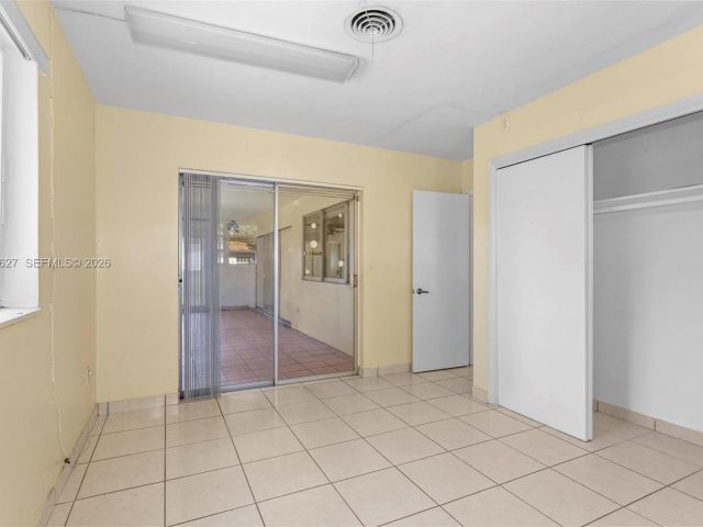 Home for rent at 12905 NE 4th Ave 1 - photo 7475651