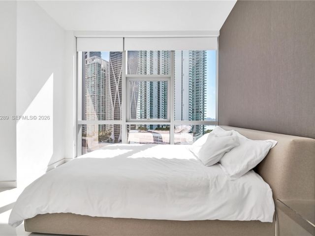 Apartment for rent  Unit #1701 - photo 7488257