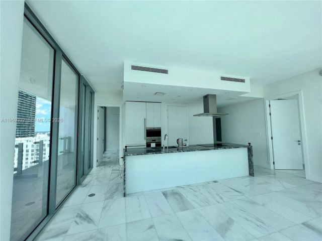 2-bedroom condo for sale in Miami - 700 NE 26th Ter 2205 - MondialRealty