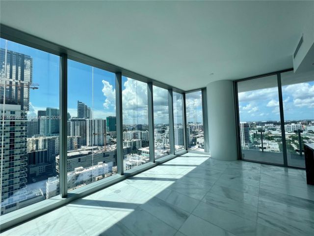 2-bedroom condo for sale in Miami - 700 NE 26th Ter 2205 - MondialRealty