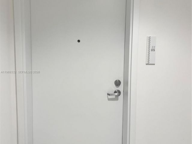 2-bedroom condo for sale in Miami - 700 NE 26th Ter 2205 - MondialRealty