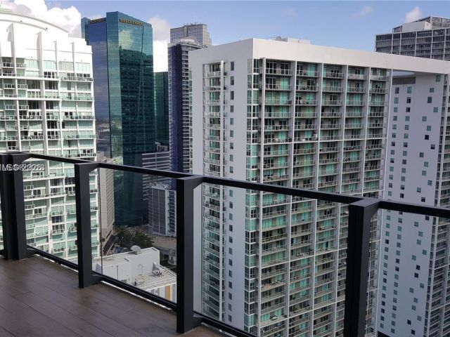 Apartment for sale  Unit #3305 - photo 7509366