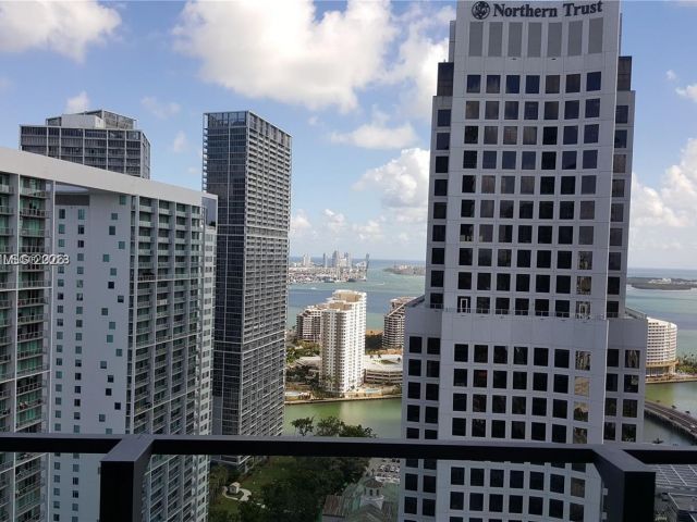 Apartment for sale  Unit #3305 - photo 7509367