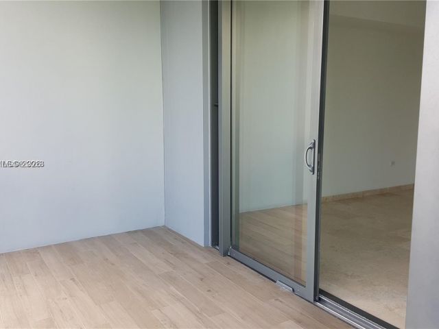 Apartment for sale  Unit #3305 - photo 7509377