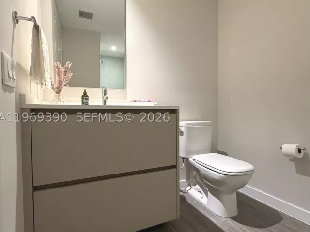 2-bedroom condo for sale in Miami - 2900 NE 7th Ave 1205 - MondialRealty