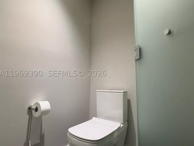2-bedroom condo for sale in Miami - 2900 NE 7th Ave 1205 - MondialRealty
