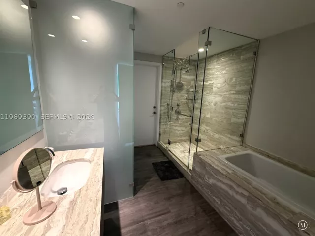 2-bedroom condo for sale in Miami - 2900 NE 7th Ave 1205 - MondialRealty
