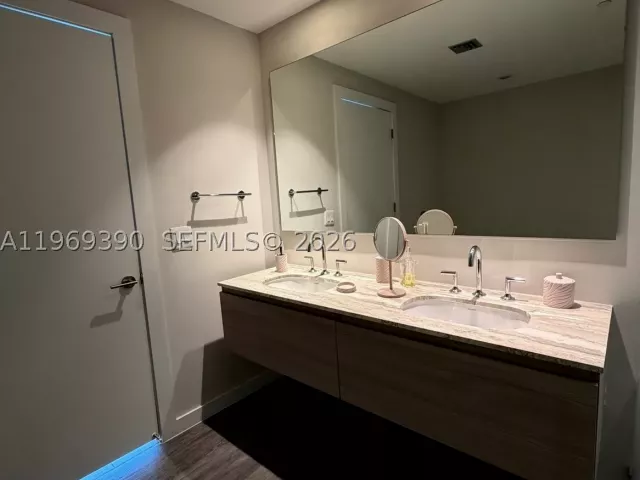 2-bedroom condo for sale in Miami - 2900 NE 7th Ave 1205 - MondialRealty