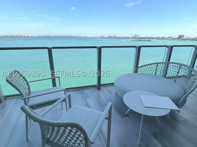 2-bedroom condo for sale in Miami - 2900 NE 7th Ave 1205 - MondialRealty