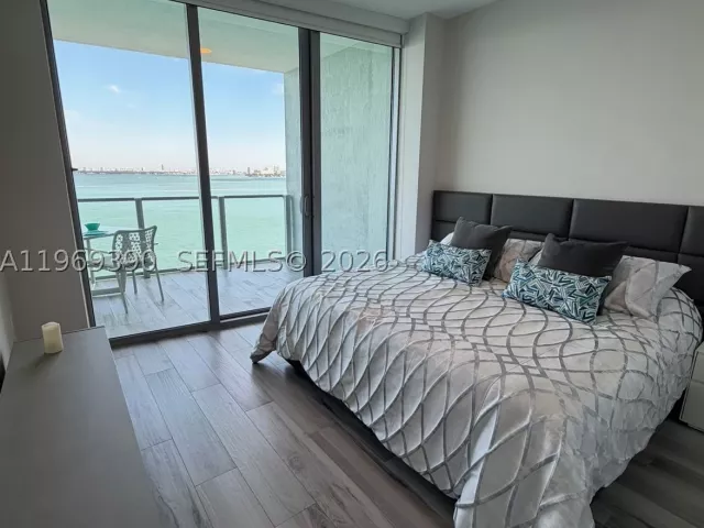 2-bedroom condo for sale in Miami - 2900 NE 7th Ave 1205 - MondialRealty