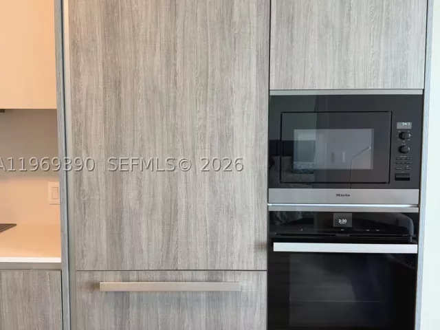 2-bedroom condo for sale in Miami - 2900 NE 7th Ave 1205 - MondialRealty