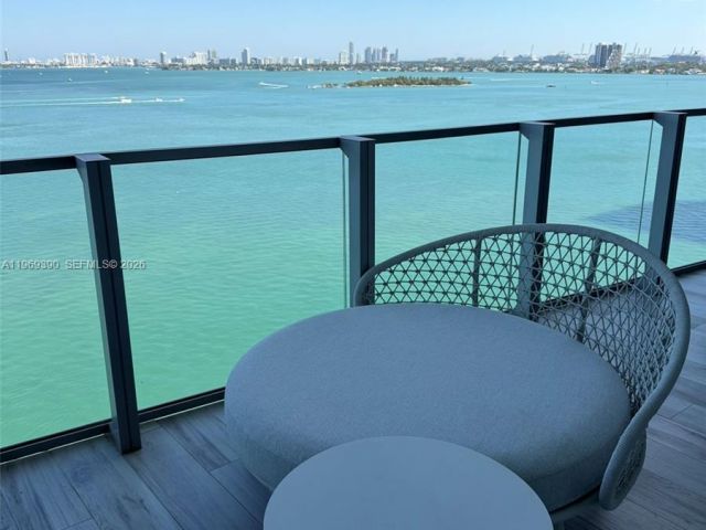 Apartment for sale  Unit #1205 - photo 7491379