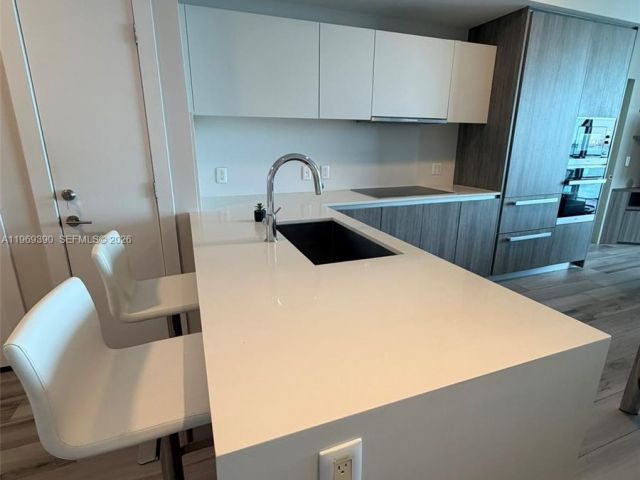 Apartment for sale  Unit #1205 - photo 7491384