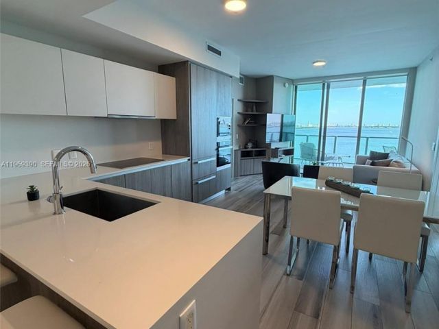 Apartment for sale  Unit #1205 - photo 7491390