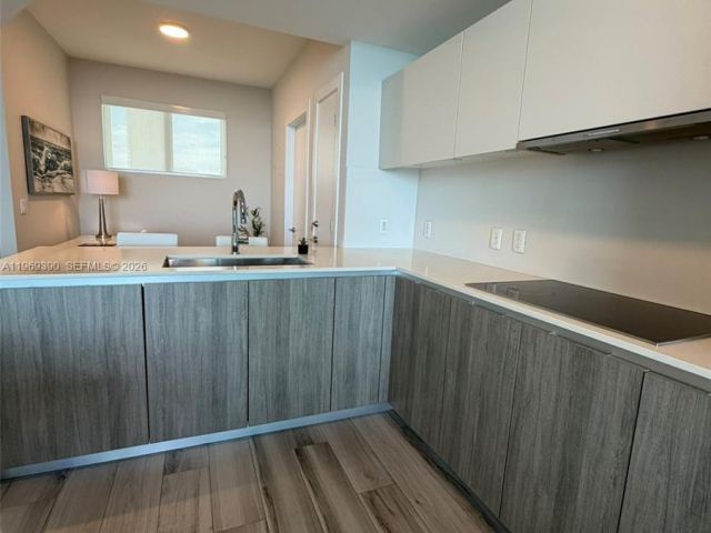 Apartment for sale  Unit #1205 - photo 7491393