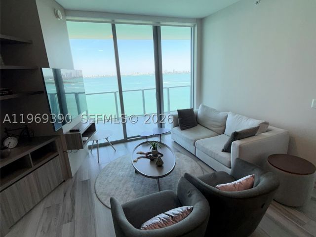 2-bedroom condo for sale in Miami - 2900 NE 7th Ave 1205 - MondialRealty