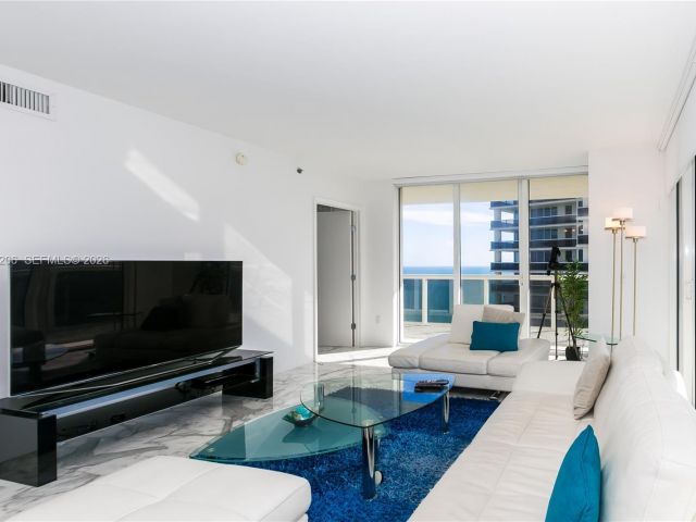 Apartment for rent  Unit #2906 - photo 7499786