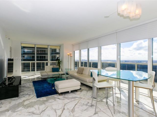 Apartment for rent  Unit #2906 - photo 7499787