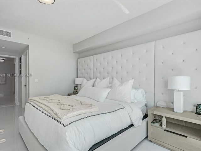 Apartment for sale  Unit #4-1104 - photo 7490175