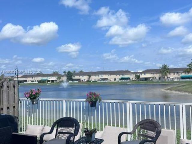 Home for sale at 15243 SW 9th Way - photo 7521532