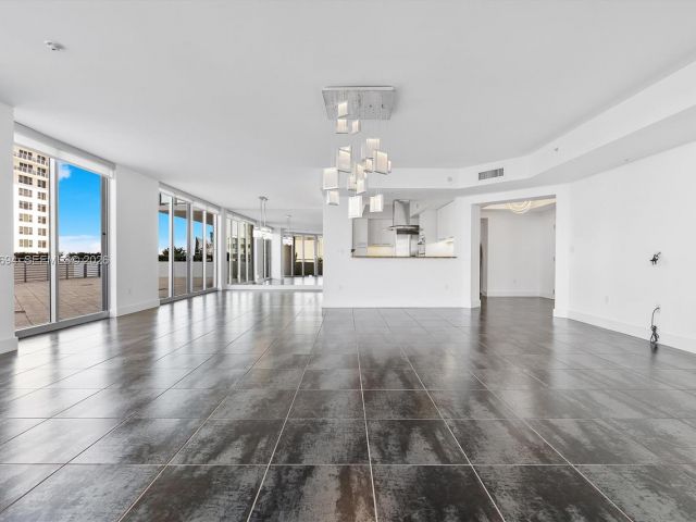 Apartment for sale  Unit #406 - photo 7511539