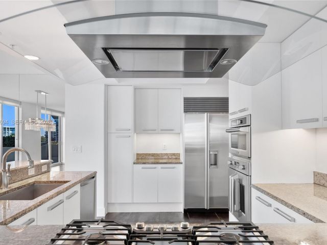 Apartment for sale  Unit #406 - photo 7511541