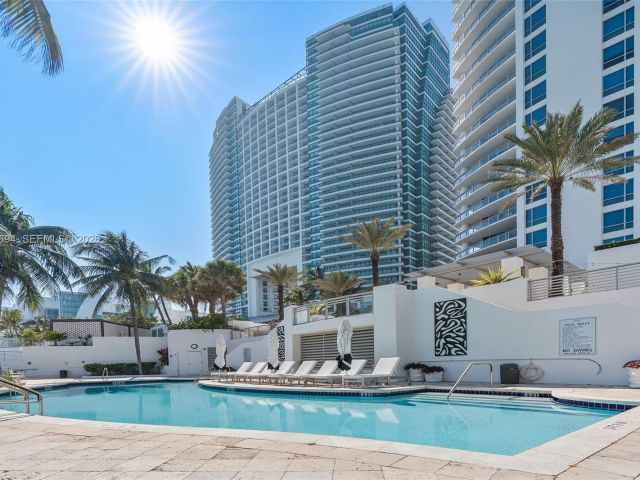 Apartment for sale  Unit #406 - photo 7511546