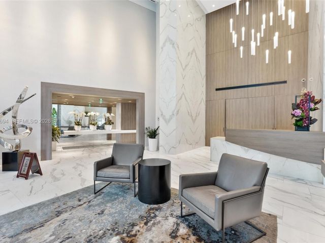 Apartment for sale  Unit #406 - photo 7511550