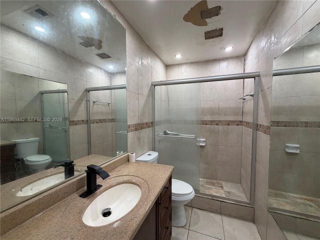 Home for sale at 14015 NE 11th Ave - photo 7475828