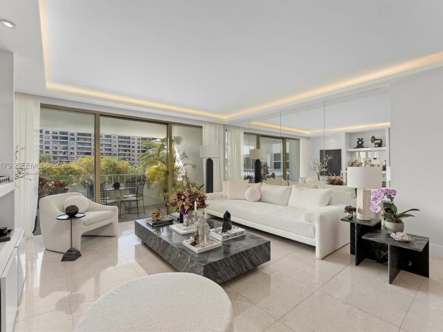 Apartment for sale  Unit #311 - photo 7491181