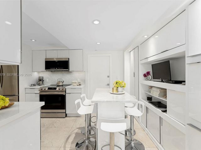 Apartment for sale  Unit #311 - photo 7491187