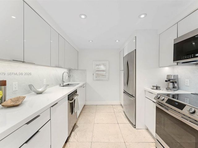 Apartment for sale  Unit #311 - photo 7491189