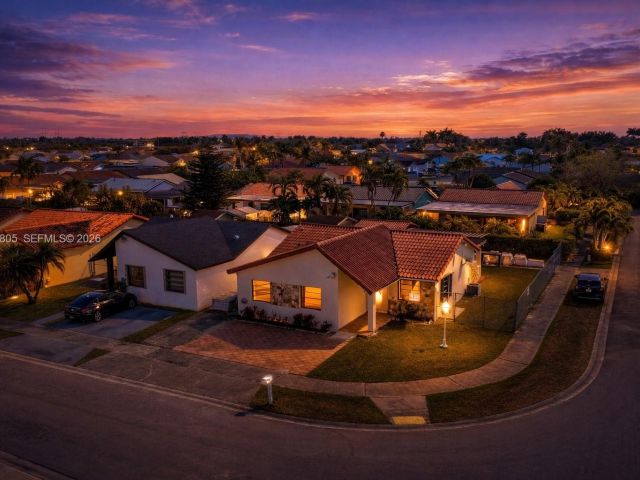 Home for sale at 13844 SW 15th St - photo 7466031