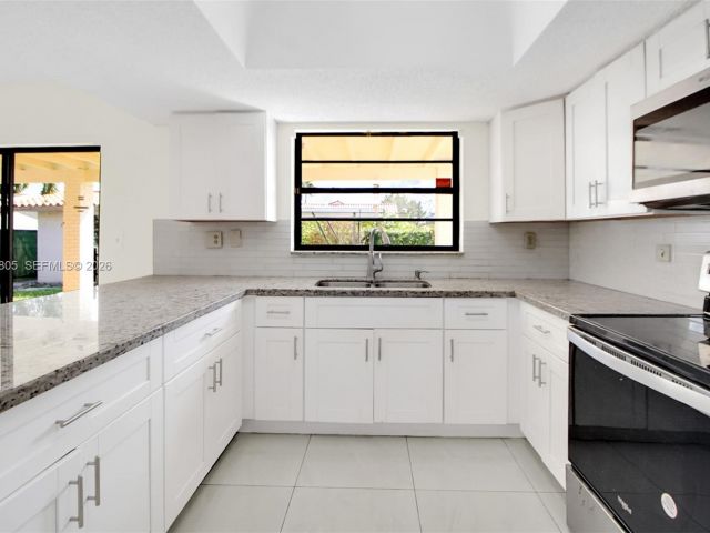 Home for sale at 13844 SW 15th St - photo 7466034